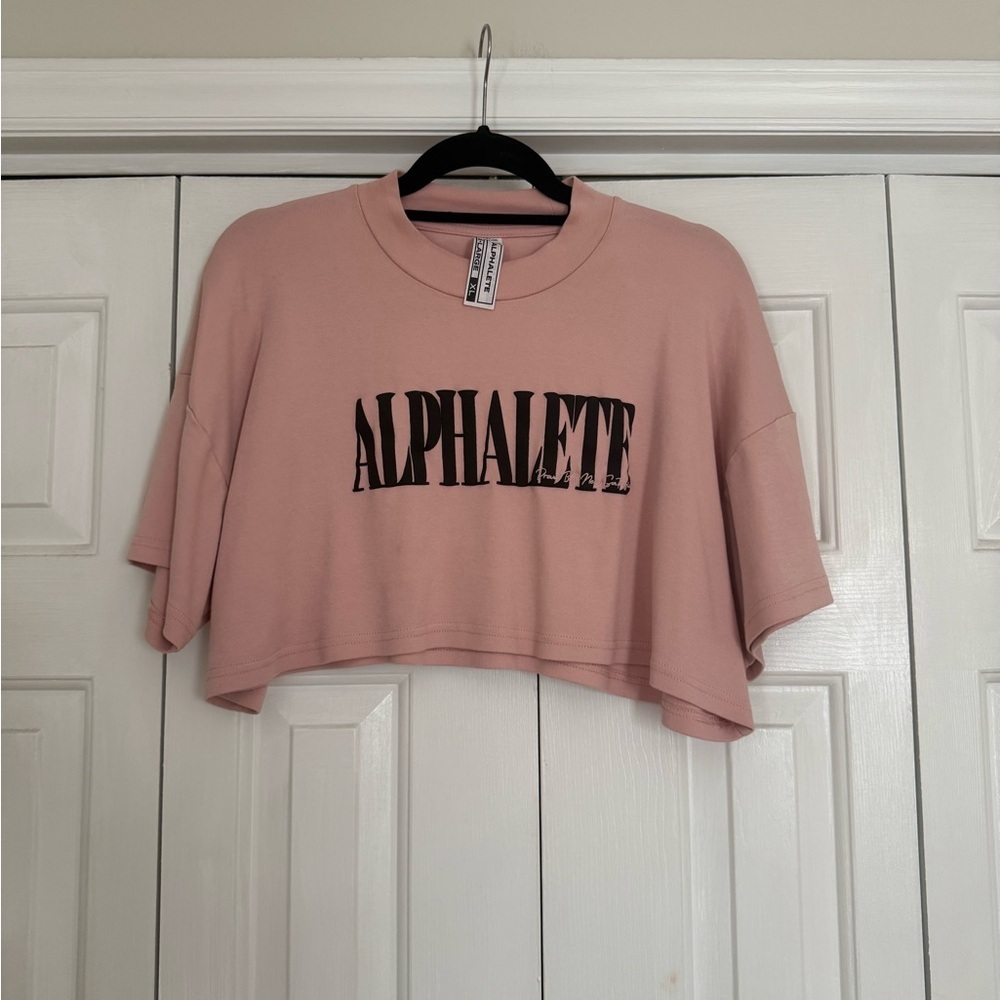 Alphalete Women’s Workout Cropped Pump Cover Light Pink TShirt Size XL